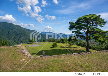雲海の城 竹田城 南千畳 雲海の城 竹田城 南千畳 131949305