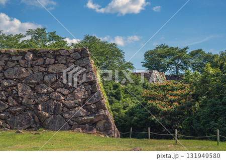 雲海の城 竹田城 城内の石垣 131949580