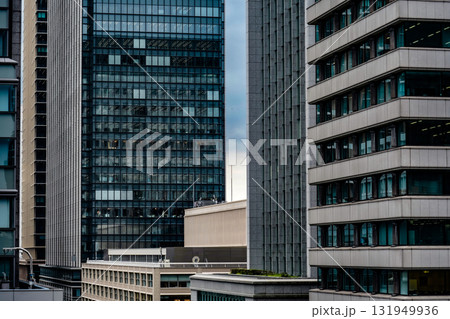 高層ビルの並び 高層ビルの並び 131949936