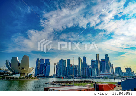 マリーナベイ全景と空 131949983