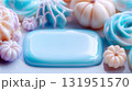 パステルカラーの可愛いカボチャやメレンゲ菓子が飾られた水色のステージを俯瞰した3D背景。 131951570