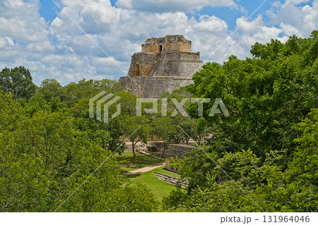 The Governors House in Uxmal The Governors House in Uxmal 131964046