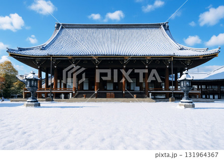 阿弥陀堂　東本願寺　雪景色 131964367