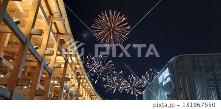 関西万博　花火　夢洲　フィナーレ 131967650