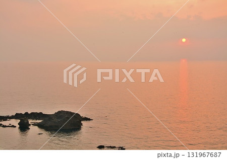 新潟県柏崎市恋人岬夕景 131967687