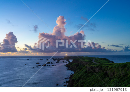 ドラマチックな東平安名崎の夜明け前 ドラマチックな東平安名崎の夜明け前 131967918