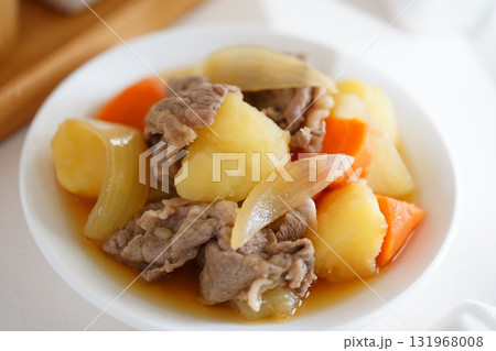 肉じゃが 131968008