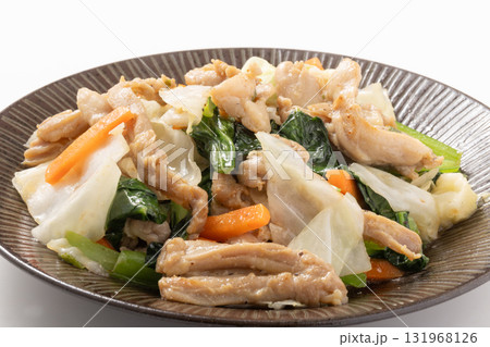 鶏せせり 野菜炒め 鶏せせり 野菜炒め 131968126