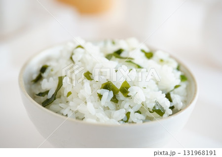 わかめご飯 131968191