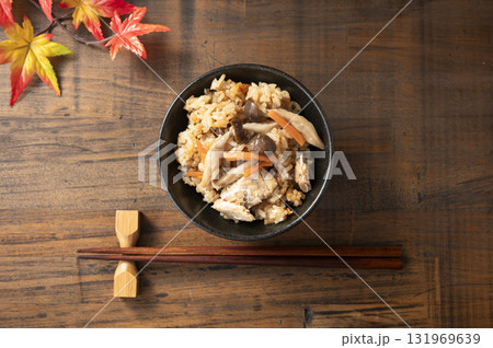 鮭缶ときのこの炊き込みごはん 131969639