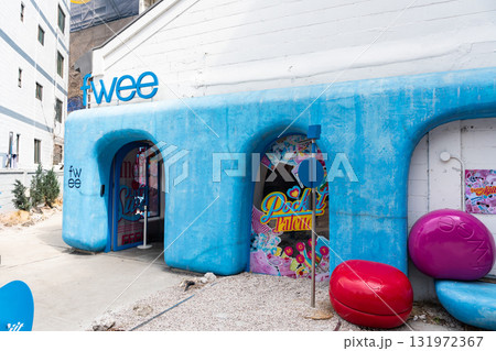 韓国コスメ店fweeでショッピング　聖水駅近く　韓国ソウル 131972367