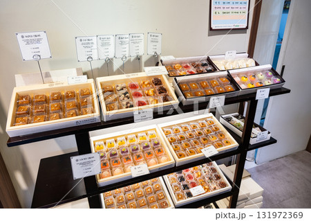 イェビンダン(Yebindang)のケソンジュアク(朝鮮伝統菓子) お土産 聖水駅近く 韓国ソウル イェビンダン(Yebindang)のケソンジュアク(朝鮮伝統菓子) お土産 聖水駅近く 韓国ソウル 131972369