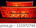 ライトアップされた三重塔 131972798