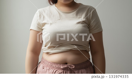 太った女性 太った女性 131974335