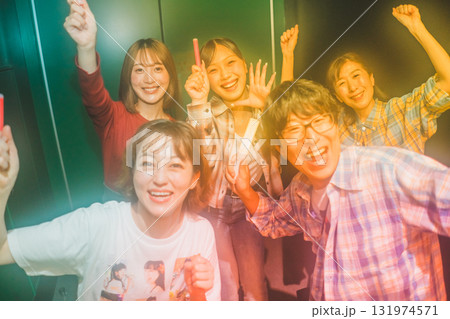 supporting my fave 131974571