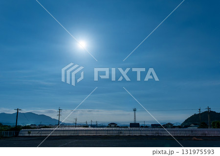 月明かり 131975593