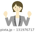 成功ポーズをする女性　ボブ外はね 131976717