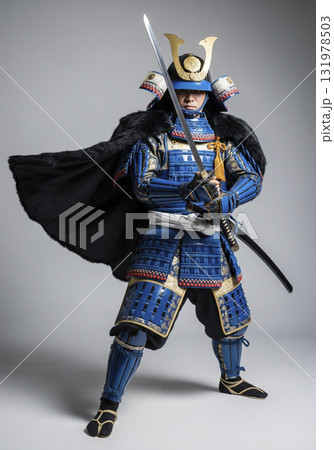 甲冑を着た武将 日本のサムライ 甲冑を着た武将 日本のサムライ 131978503