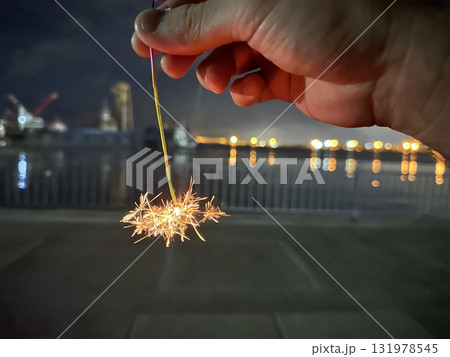 線香花火 131978545