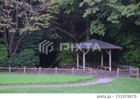 大百池公園の東屋 131978670