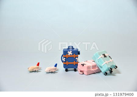 捨てられたキャリーバッグ(ゴミ問題)イメージ 捨てられたキャリーバッグ(ゴミ問題)イメージ 131979400