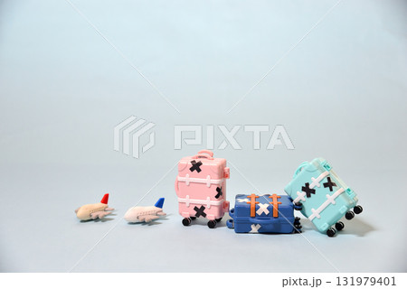 捨てられたキャリーバッグ(ゴミ問題)イメージ 捨てられたキャリーバッグ(ゴミ問題)イメージ 131979401