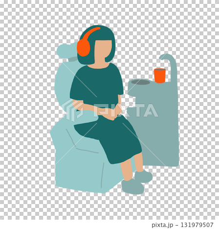 戴耳套去看牙醫的女孩 131979507