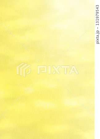 淡い金色に輝くやわらかな光のゆらめき模様の縦長の背景画像c 淡い金色に輝くやわらかな光のゆらめき模様の縦長の背景画像c 131979543