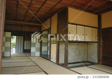 Japanese old house / 純和風の歴史的建築~広い畳敷きの和室(京都の古い日本家屋) Japanese old house / 純和風の歴史的建築~広い畳敷きの和室(京都の古い日本家屋) 131980006