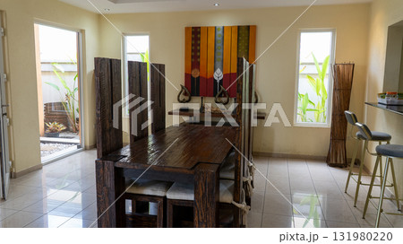 東南アジアのプール付きヴィラ 東南アジアのプール付きヴィラ 131980220