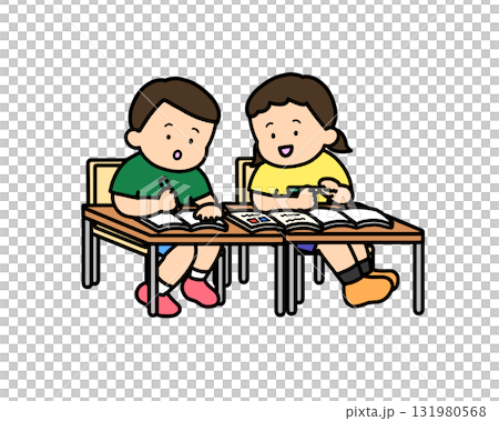 教科書を見る隣とペア アジア人ペア 教科書を見る隣とペア アジア人ペア 131980568