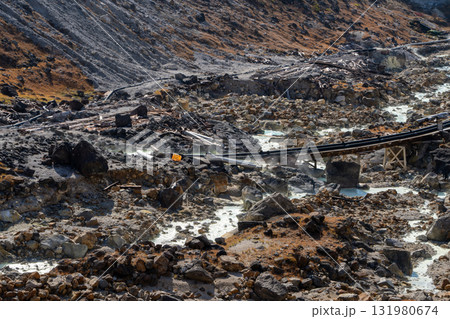 安達太良山沼尻登山口の山あいに湧く野天の源泉 安達太良山沼尻登山口の山あいに湧く野天の源泉 131980674