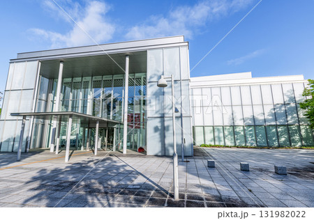 山形県鶴岡市　鶴岡アートフォーラム 131982022