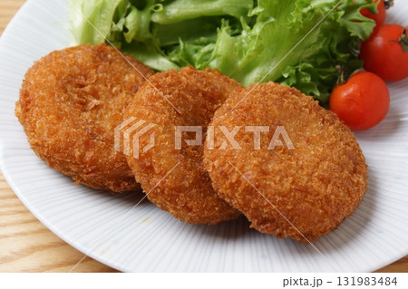 美味しいコロッケ 131983484