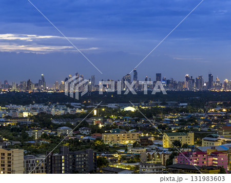 タイ・バンコク高層ビル群遠景夜景 / Bangkok, Thailand 131983603