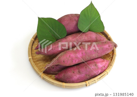 採れたてのサツマイモ（紅はるか） 131985140