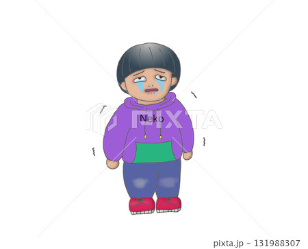 怒られて泣く男の子 131988307