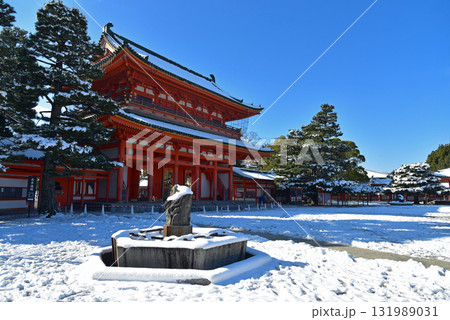 雪の降った日の平安神宮 雪の降った日の平安神宮 131989031
