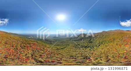 栗駒山の紅葉　空撮 VR写真 131996871
