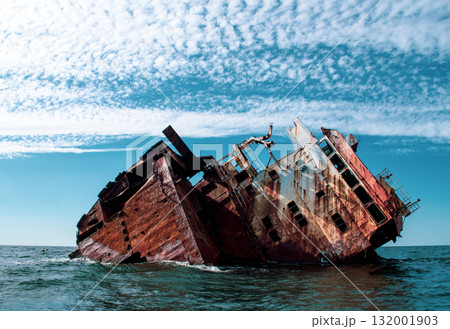 A tanker sunk off the coast of Cape Tarkhankut 132001903