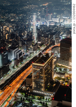 横浜ランドマークタワーから望むビル群の夜景 横浜ランドマークタワーから望むビル群の夜景 132004462