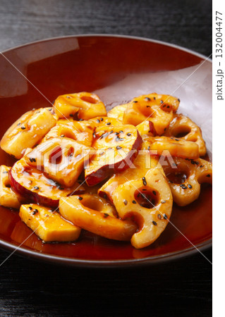 れんこんとさつま芋の甘酢炒め れんこんとさつま芋の甘酢炒め 132004477