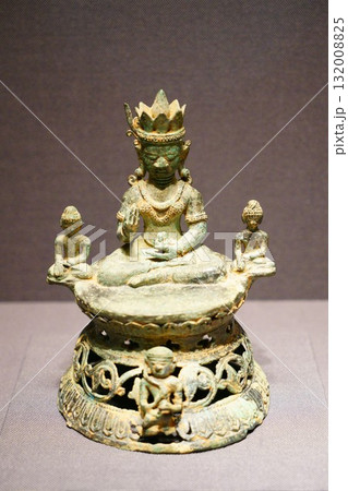 9343　宝冠仏及び両脇侍坐像 132008825