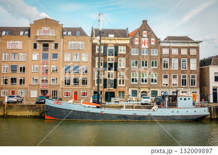 Dordrecht street and a canal Dordrecht street and a canal 132009897