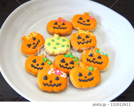 ハロウィンのアイシングクッキー ハロウィンのアイシングクッキー 132012611