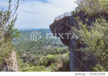 千葉　鋸山の地獄のぞき 132012930