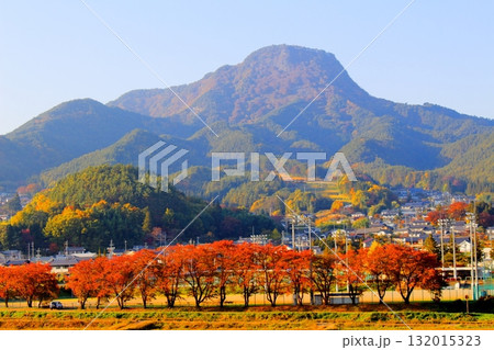 11月の信州青木村の風景　　　信州の風景 132015323