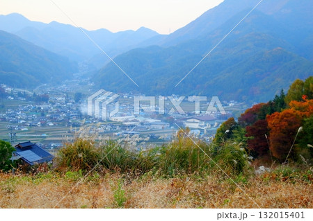 11月の信州青木村の風景　　　信州の風景 132015401