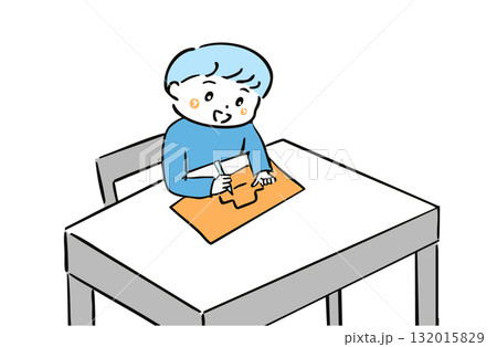 塗り絵をする男の子 132015829