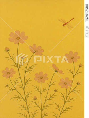 黄色い背景にコスモスの花と赤とんぼ 132017308